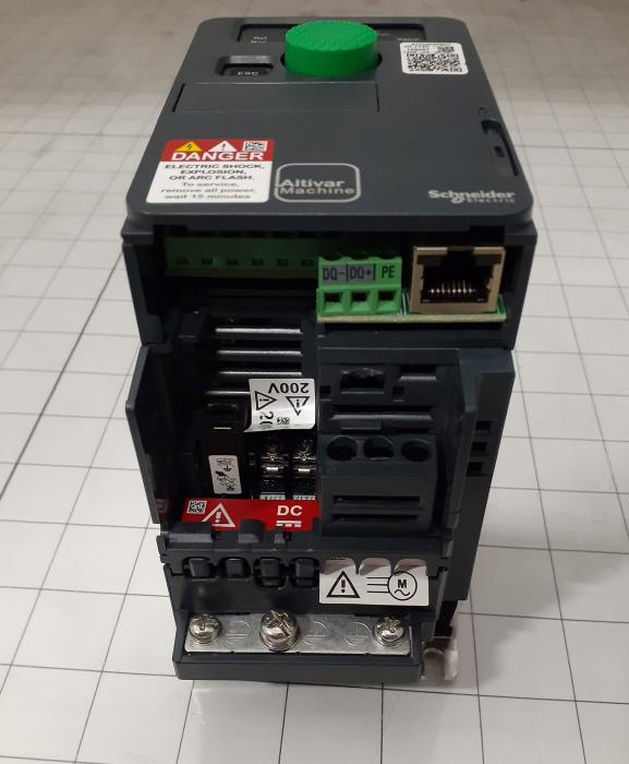AC Drive, VFD, ATV320 Series, 0.37KW (1/2HP), 200-240VAC, 1 Phase, IO, CAN Open, Modbus