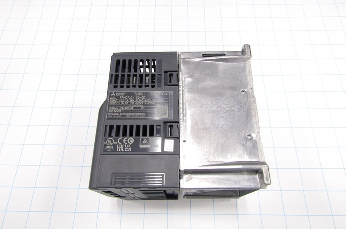 AC Drive, VFD, D700 Series, 3HP, 200-240VAC, 3 Phase