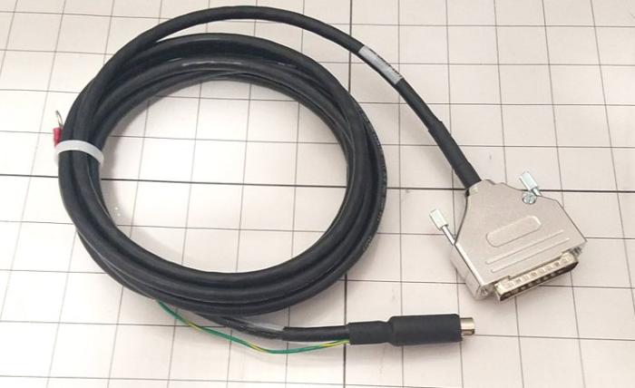 Communication Cable, MINI DIN 8, 5m, Male DB25, To Mini-Din8, Use Between HMI E Series and PLC FX2N Series