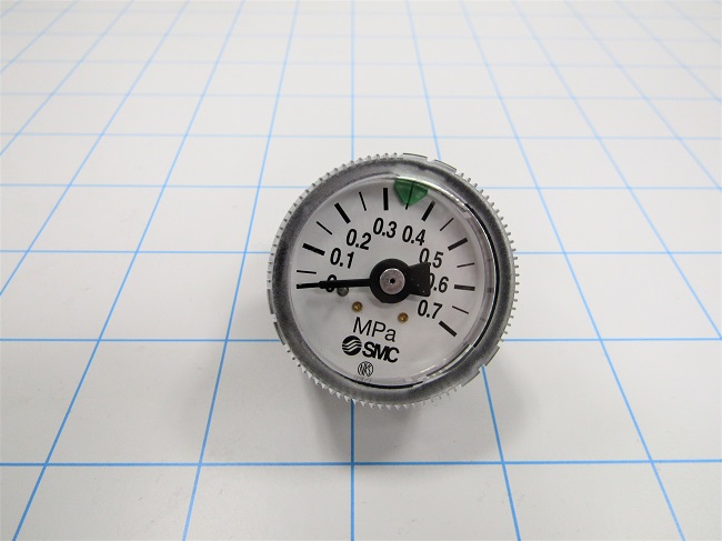 Gauge, 37.5 mm Outside Diameter, Center Back Mounting, 225 psi Max. Pressure, R 1/8 Thread Size