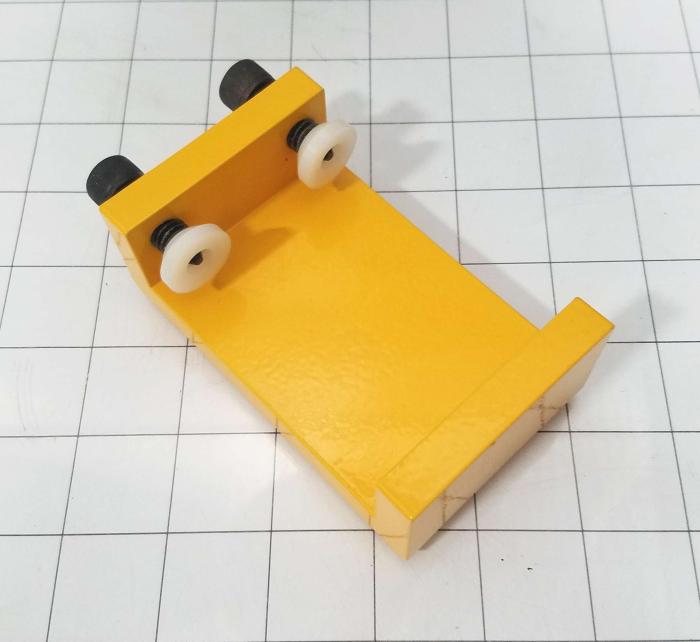REGIST. PALLET LOCATOR.