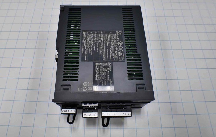 Servo Amplifier Drive, With Collision Detection Firmware, MR-J4 Series, 3.5KW, 200-240VAC, 3 Phase